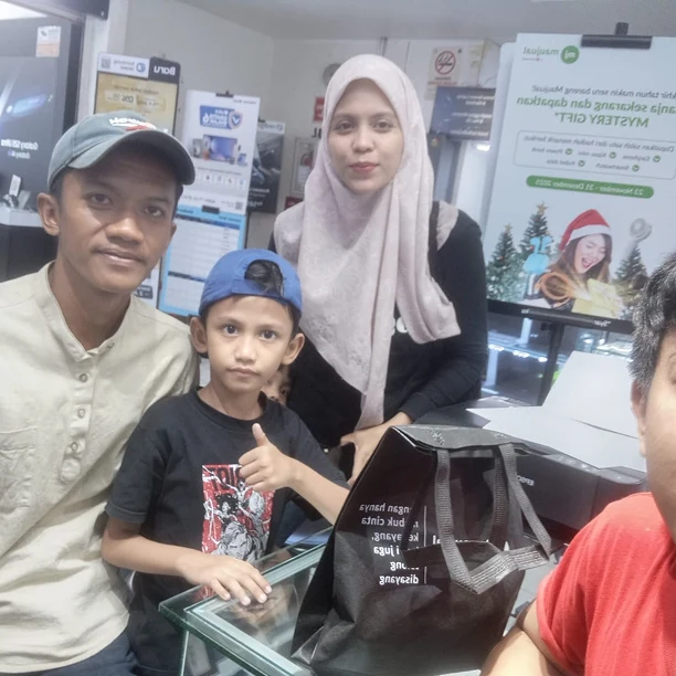 Pelanggan Maujual